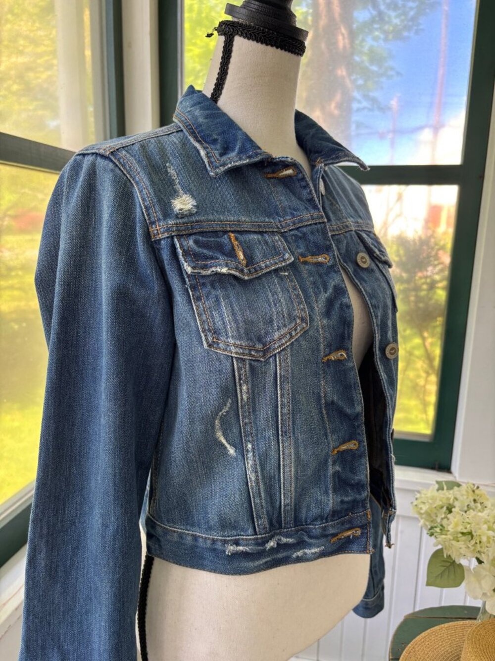 Hollister Distressed Denim Trucker Jacket | Medium Wash | Size M | Like New - Picture 2 of 6